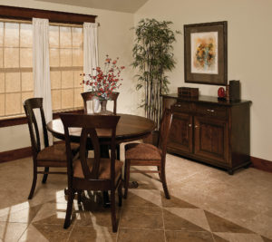 Chancellor Single Pedestal Dining Room Set