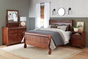 Old Classic Sleigh Bed