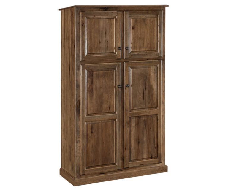 Custom Traditional Pantry