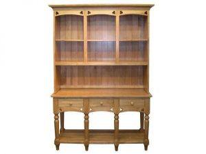 Amish Clover Hutch